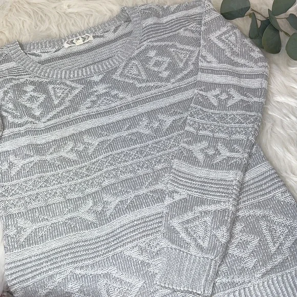 Pink Rose Grey Knit Sweater - Picture 6 of 10